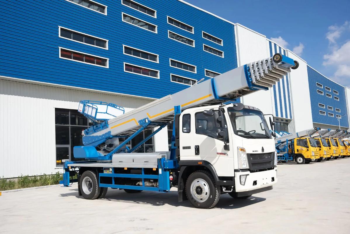 安福县出租云梯车高空作业车 建筑垃圾搬运