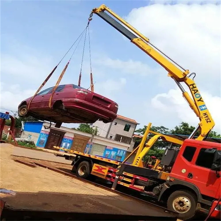 安福县吊车吊汽车的正确方法